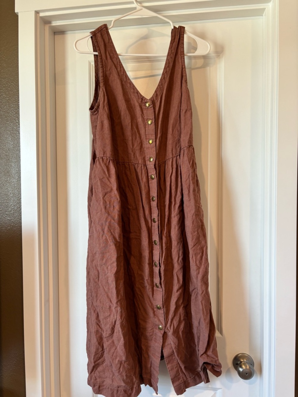 Not perfect linen Button-Front Sleeveless Dress in a warm brown